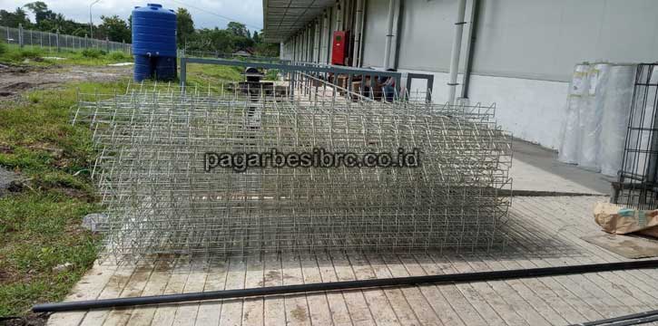 PAGAR BRC LUBUKLINGGAU AMAN DAN ANTI KARAT