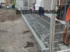 2 Pilihan Pagar BRC Hot Dip Galvanis serta Elektroplating untuk Keamanan Area Anda