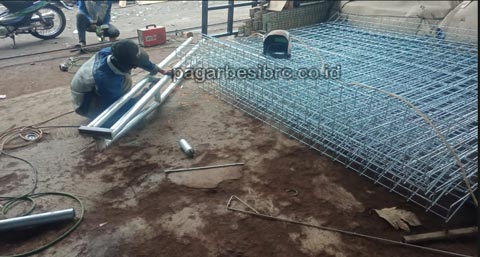 Pagar BRC untuk elite, kantor, gudang, atau area industri